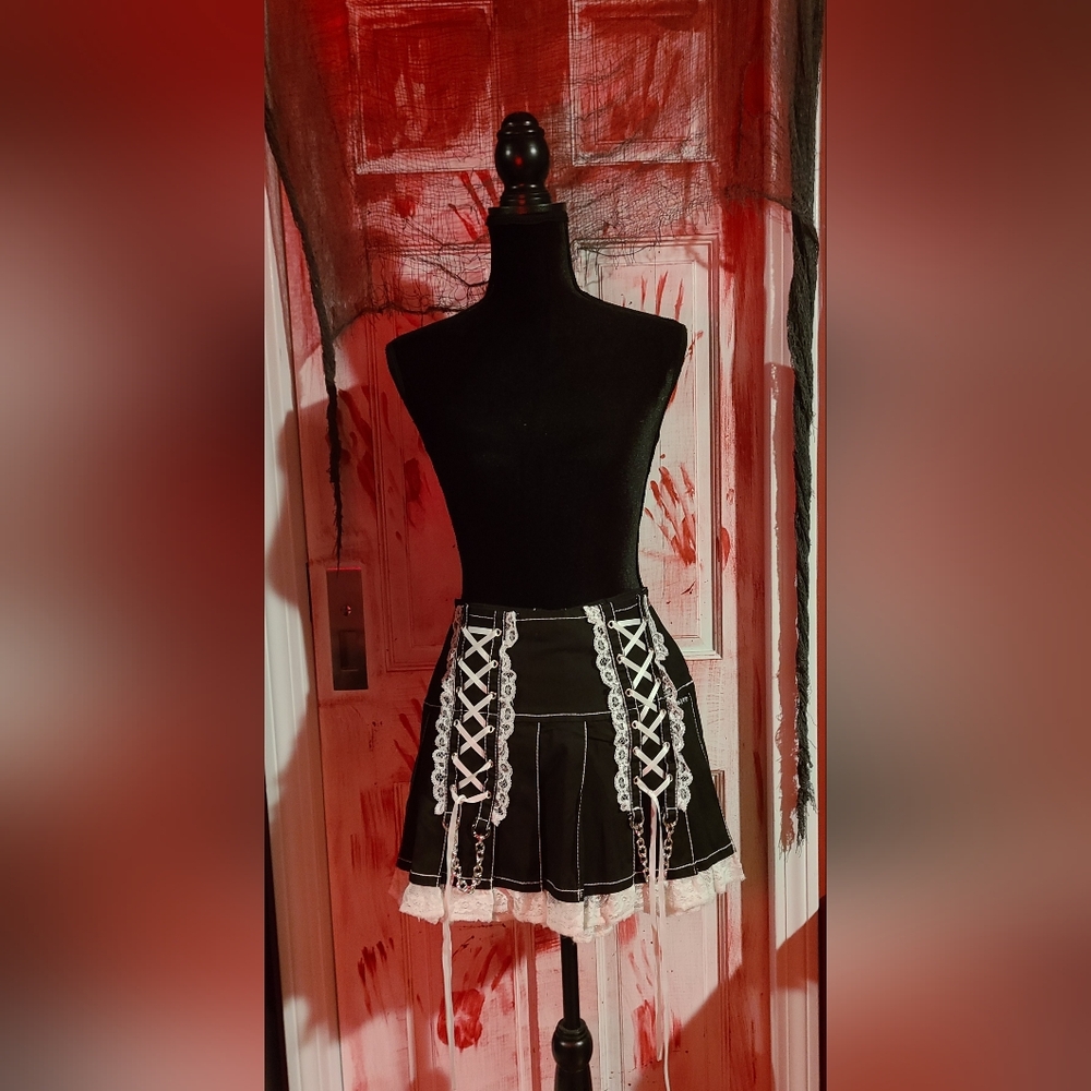 Tripp NYC Lolita Pleate Skirt - Picture 3 of 7